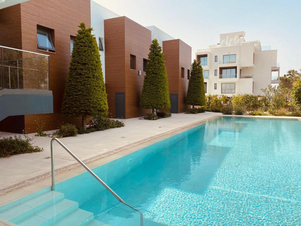 Victoria Suites Пафос Экстерьер фото